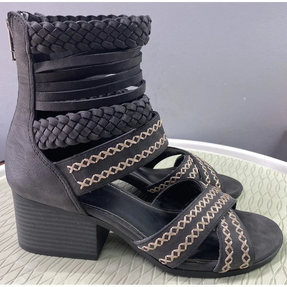 Maurices Women's Erin Strappy Dressy Gladiator Black/Gray Sandals Back-Zip 7 NEW